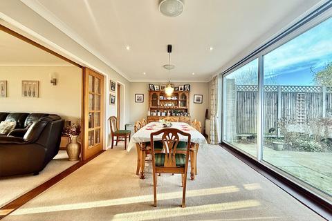 4 bedroom detached house for sale, Church Crescent, Ipswich IP8