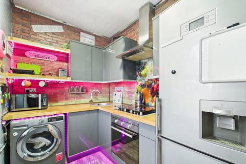 2 bedroom apartment to rent, Crewe Terrace, Edinburgh, Midlothian, EH5