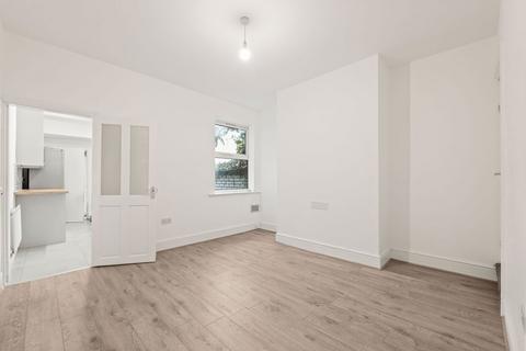 undefined, Woolmer Road, Nottingham, Nottinghamshire, NG2 2FB
