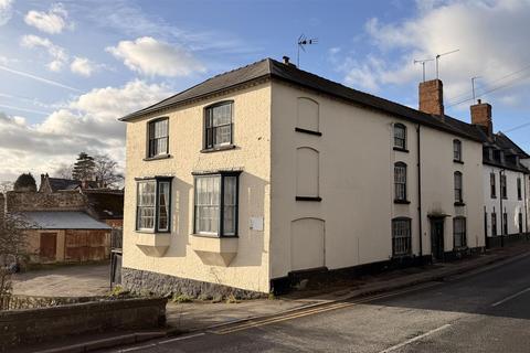 2 bedroom flat to rent, Wilton