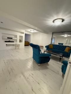 3 bedroom terraced house to rent, London, N21