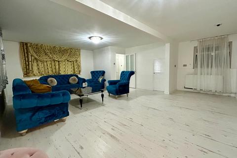 3 bedroom terraced house to rent, London, N21