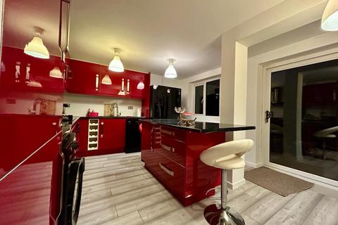 3 bedroom terraced house to rent, London, N21
