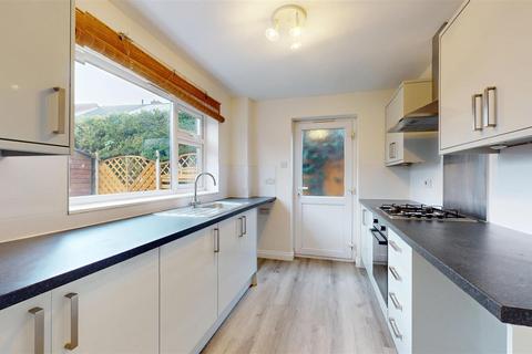 3 bedroom semi-detached house to rent, Braemar Close, Stamford
