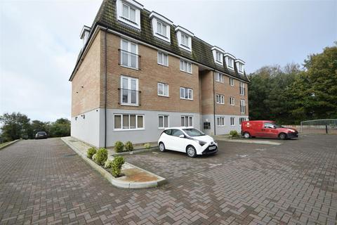 2 bedroom flat to rent, The Ridge, Hastings