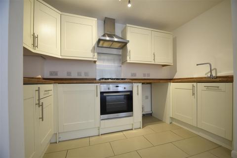 2 bedroom flat to rent, The Ridge, Hastings
