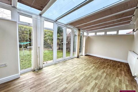 2 bedroom detached bungalow for sale, 14 Fairview Crescent, Prestatyn, Denbighshire LL19 8SB