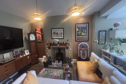 4 bedroom terraced house for sale, Manchester Road, Denton, Manchester