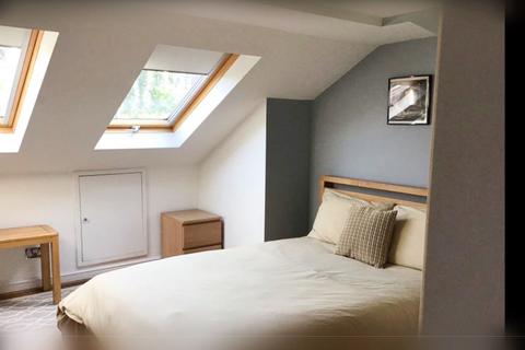 4 bedroom terraced house for sale, Manchester Road, Denton, Manchester