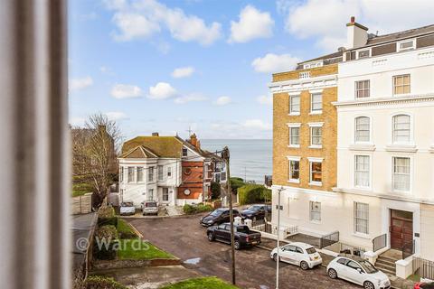 2 bedroom apartment for sale, Kestrel Court, Margate CT9