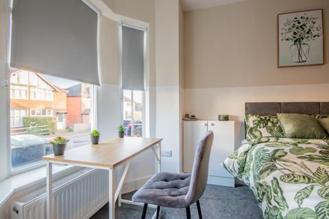 1 bedroom flat to rent, 51 Hope Street, Beeston, Nottingham, NG9 1DR