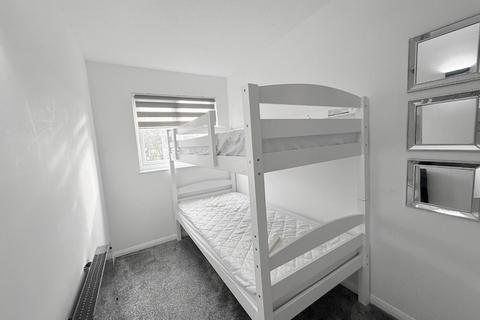 2 bedroom apartment to rent, Harp Island Close, London NW10