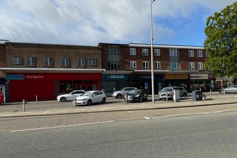 Retail property (high street) to rent, Scunthorpe DN16 2SN