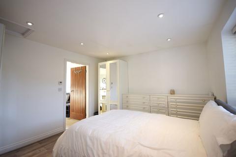 1 bedroom detached bungalow to rent, Bickenhill B92