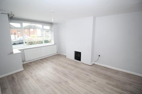 3 bedroom semi-detached house to rent, Lynwood Avenue, Woodlesford