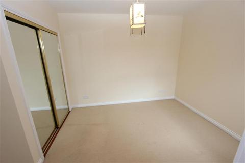 2 bedroom flat to rent, Old Castle Gardens, Cathcart G44