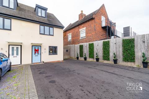 3 bedroom semi-detached house for sale, Stonydelph Lane, Wilnecote