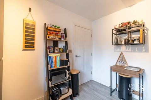 3 bedroom semi-detached house for sale, Stonydelph Lane, Wilnecote