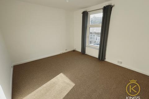 3 bedroom terraced house to rent, Tokio Road