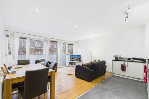 2 bedroom apartment to rent, Tower Bridge Road, London Bridge