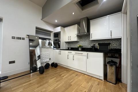 1 bedroom ground floor flat to rent - Oulton Crescent, Barking