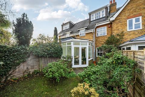 undefined, Primrose Road, Hersham, KT12