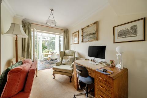 undefined, Primrose Road, Hersham, KT12