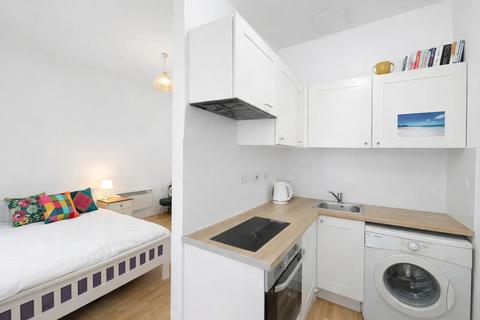 undefined, Stamford Hill, London N16