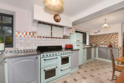 4 bedroom detached house for sale, Rural Battle, East Sussex TN33