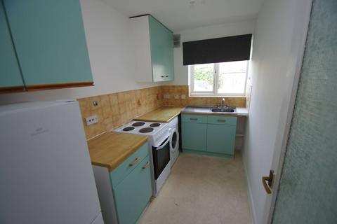 Studio to rent, Fontwell Court HA2, Harrow, HA2