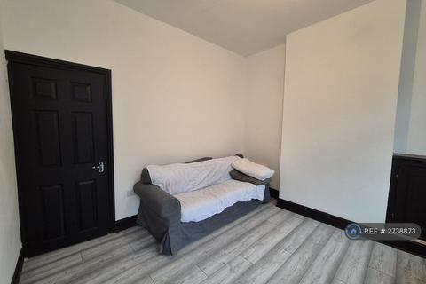 2 bedroom terraced house to rent, Muriel Road, Leicester, LE3
