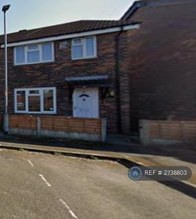 3 bedroom semi-detached house to rent, Eastpark Close, Manchester, M13