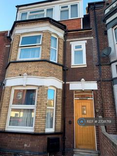 1 bedroom in a house share to rent, Alphington Street, Exeter, EX2