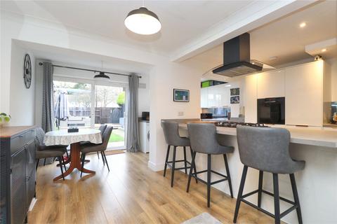undefined, De Lara Way, Surrey GU21