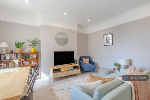 2 bedroom flat to rent, East Dulwich Road, London, SE22