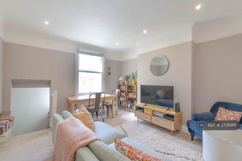 2 bedroom flat to rent, East Dulwich Road, London, SE22