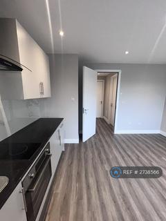 1 bedroom flat to rent, Queens Road, London, NW4