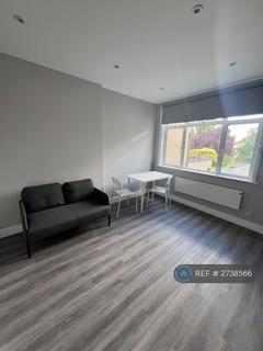 1 bedroom flat to rent, Queens Road, London, NW4