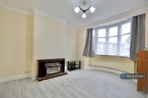 3 bedroom semi-detached house to rent, Cranford Lane, Hounslow, TW5