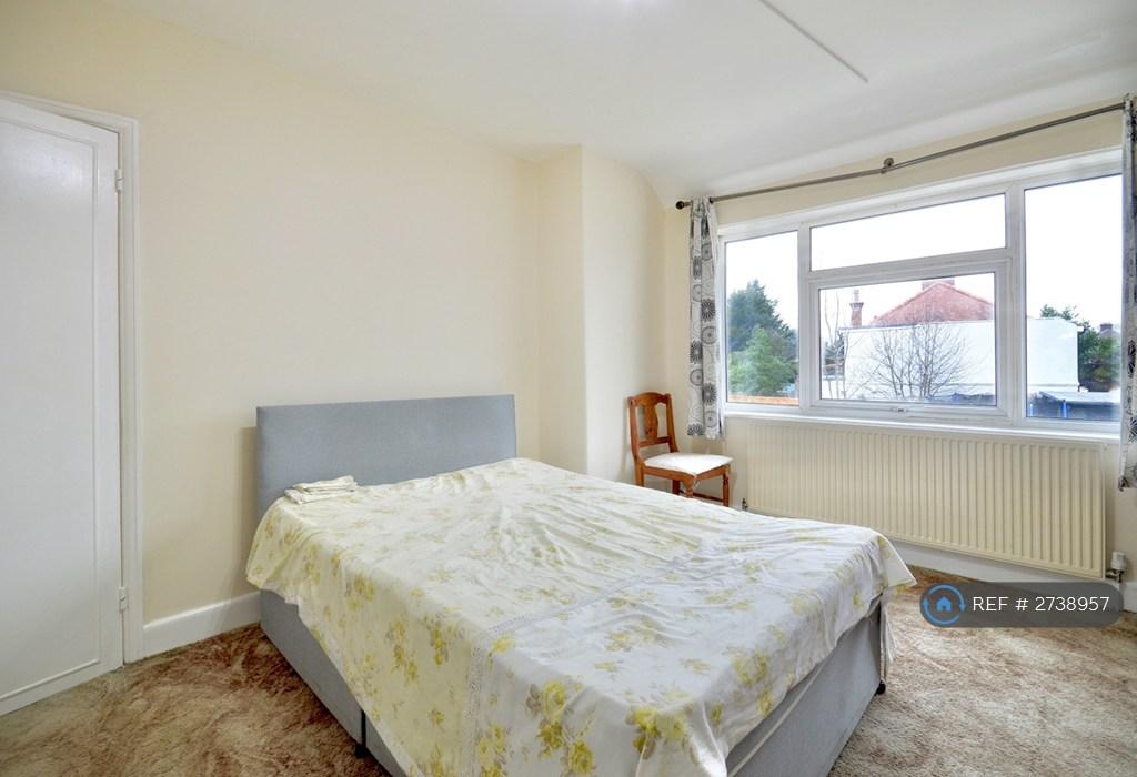 Additional Double Bedroom With Neutral Decor