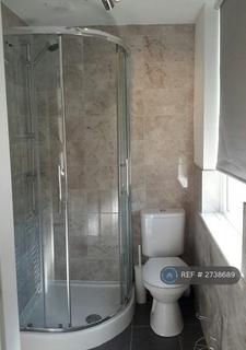 1 bedroom in a house share to rent, Birchenlea Street, Chadderton, Oldham, OL9
