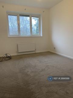 3 bedroom terraced house to rent, Ashbourne Close, Letchworth Garden City, SG6
