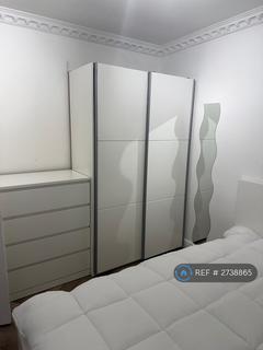 undefined, York Avenue, London, W7