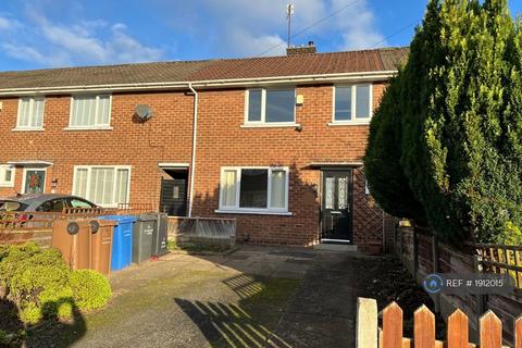 3 bedroom terraced house to rent, Wildbrook Grove, Little Hulton, Manchester, M38