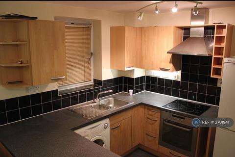 2 bedroom flat to rent, City View, Ilford, IG1