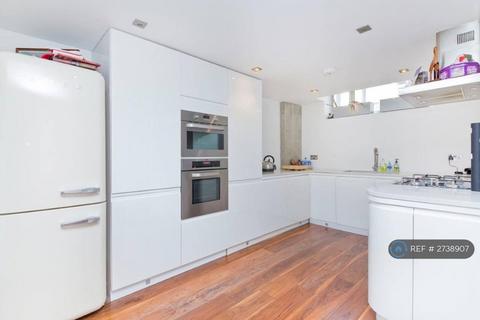 2 bedroom penthouse to rent, Kings Wharf, London, E8