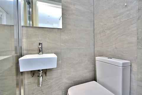 1 bedroom apartment to rent, High Street, Woking, Surrey, GU21