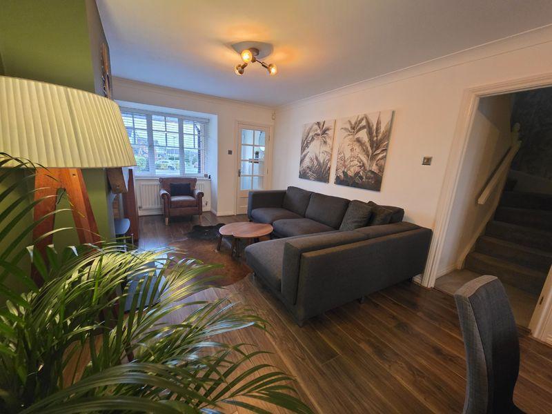 Lounge Additional