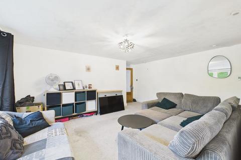 2 bedroom apartment for sale, Heywood Court, Middleton, Manchester, M24