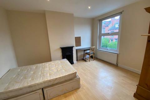1 bedroom in a house share to rent - Woodside Avenue (room 3), West Yorkshire LS4